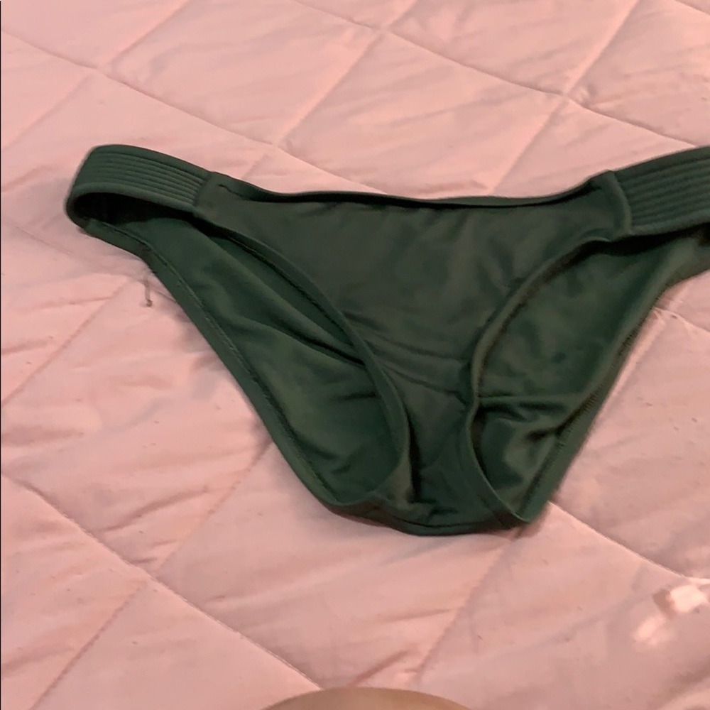 Swimsuit bottoms